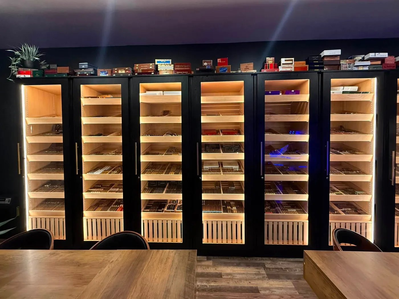 Humidor room